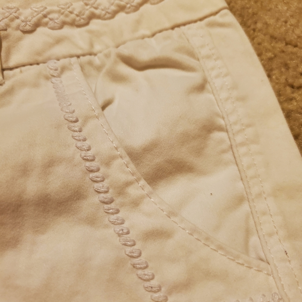 White Bermuda Shorts with Design